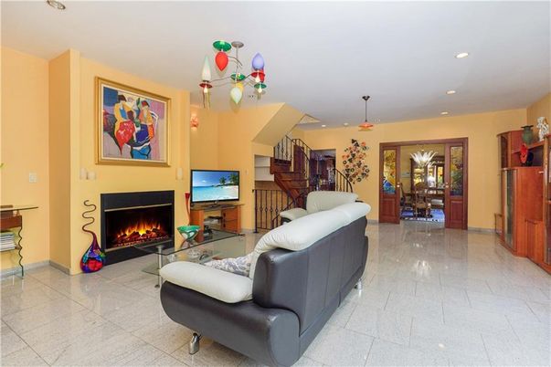 Fireplace, Interior, Living room, Pendant Lights, Recessed Lighting