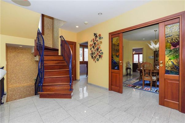 Chandelier, Dining room, Interior, Recessed Lighting