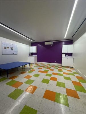 Game Room, Interior
