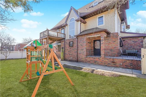 Backyard, Exterior, Playground
