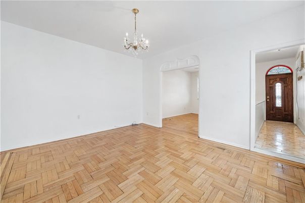 Chandelier, Empty room, Interior, Wood Texture Flooring