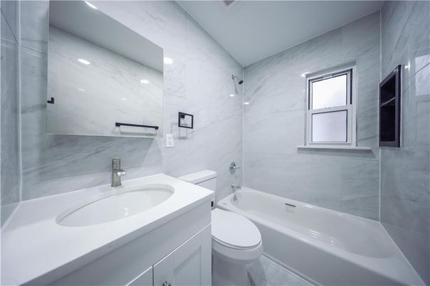 Bathroom, Interior, Marble Walls, Recessed Lighting