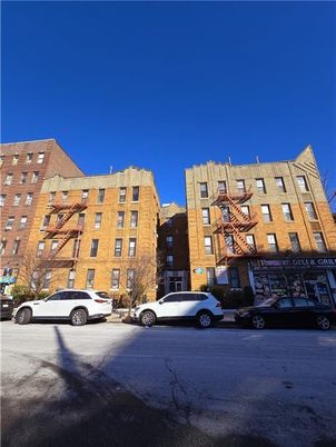 Exterior, Facade, Condo Building