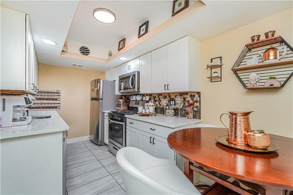 Interior, Kitchen, Recessed Lighting
