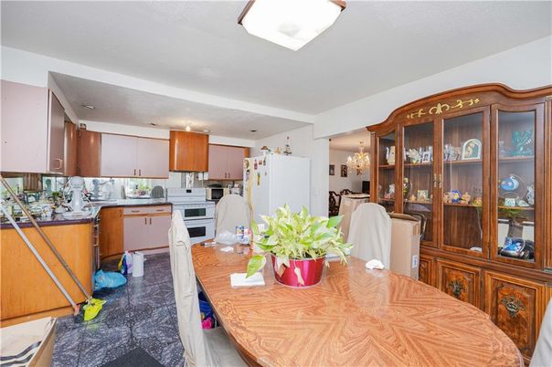 Chandelier, Dining room, Interior, Kitchen