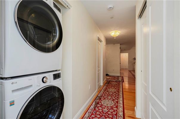 Interior, Utility Closets, Washer, Wood Texture Flooring