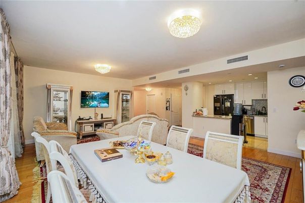 Dining room, Interior, Kitchen, Living room, Recessed Lighting, Wood Texture Flooring