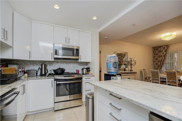 Dining room, Interior, Kitchen, Recessed Lighting, Stainless Steel Appliances