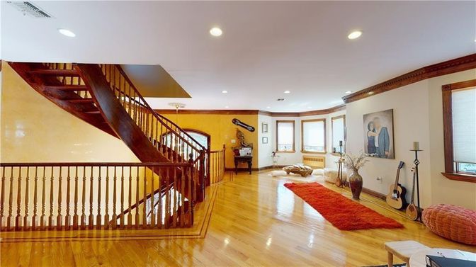 Interior, Recessed Lighting, Wood Texture Flooring