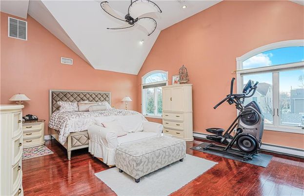 Bedroom, Fitness Equipment, Interior, Recessed Lighting, Wood Texture Flooring