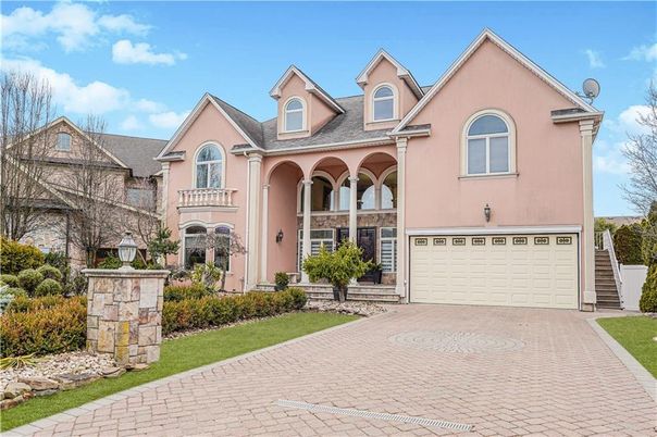 Attached, Exterior, Facade, French Provincial
