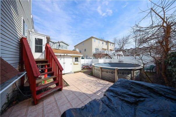 Exterior, Hot Tub, Pool