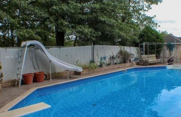 Exterior, Playground, Pool