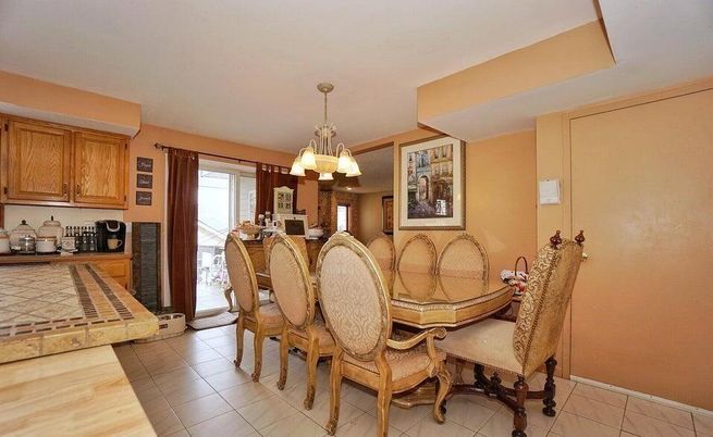Chandelier, Dining room, Interior