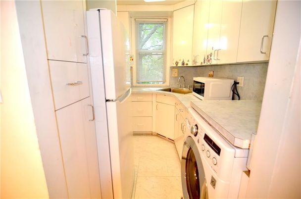 Interior, Kitchen, Washer