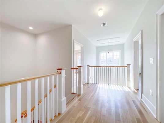 Interior, Pendant Lights, Recessed Lighting, Wood Texture Flooring