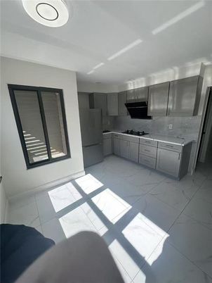 Interior, Kitchen, Marble, Stainless Steel Appliances