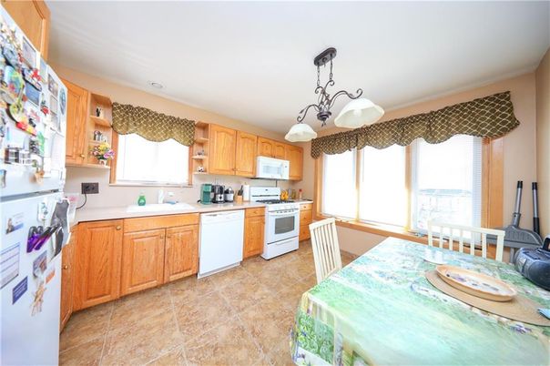 Dining room, Interior, Kitchen, Pendant Lights