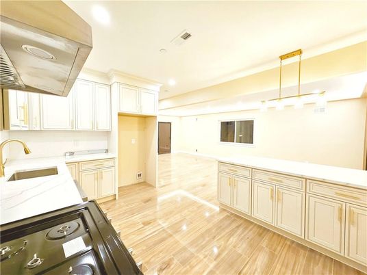 Interior, Kitchen, Pendant Lights, Recessed Lighting, Wood Texture Flooring