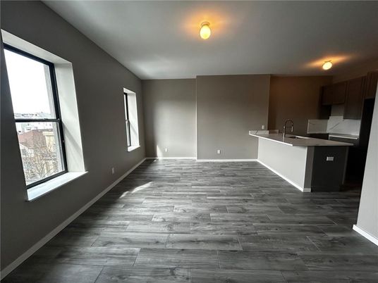 Empty room, Interior, Kitchen, Wood Texture Flooring
