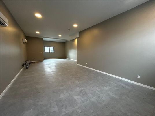 Empty room, Interior, Recessed Lighting