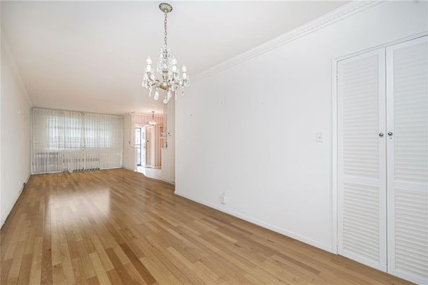 Chandelier, Empty room, Interior, Wood Texture Flooring