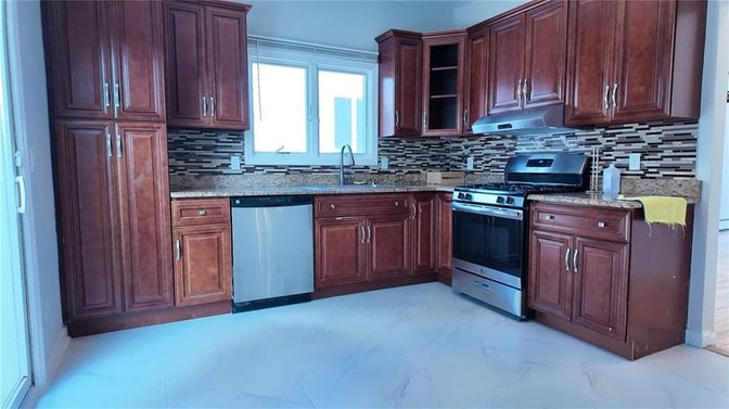Interior, Kitchen, Marble, Stainless Steel Appliances