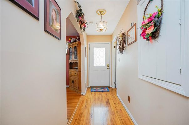 Chandelier, Interior, Wood Texture Flooring
