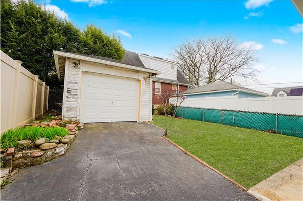 Backyard, Detached Garage, Exterior
