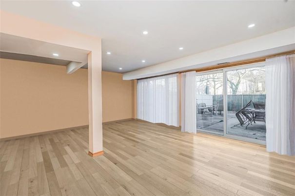 Empty room, Interior, Recessed Lighting, Wood Texture Flooring