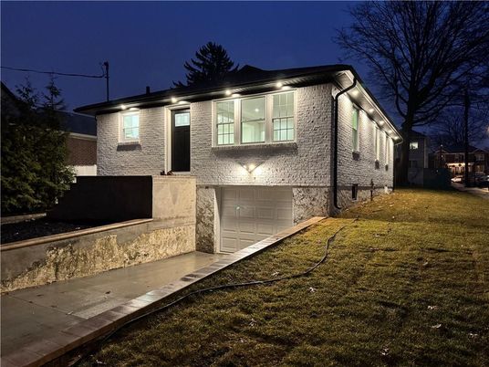 Attached, Exterior, Facade, Brick Facade, Raised Ranch