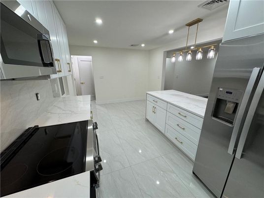 Interior, Kitchen, Marble, Pendant Lights, Recessed Lighting
