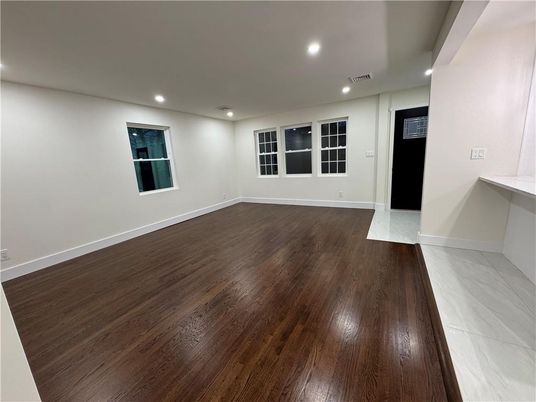Empty room, Interior, Recessed Lighting, Wood Texture Flooring