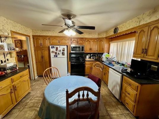 Dining room, Interior, Kitchen