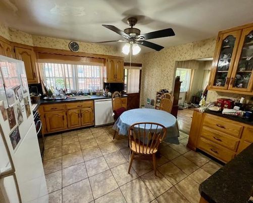 Dining room, Interior, Kitchen