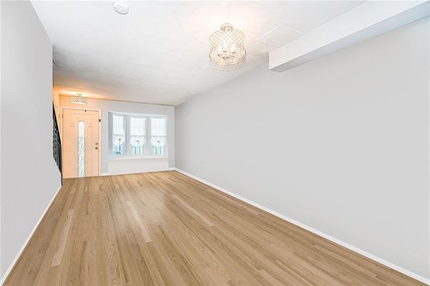 Chandelier, Empty room, Interior, Wood Texture Flooring