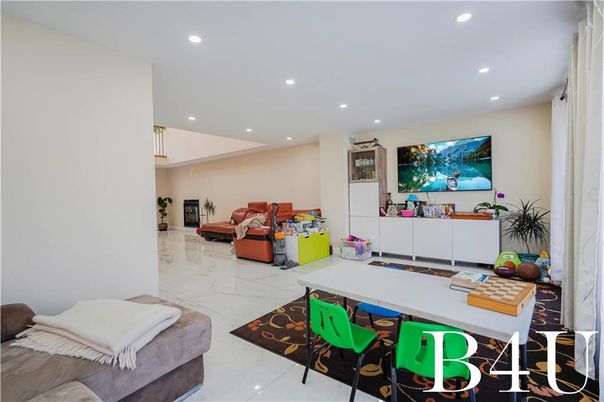 Interior, Marble, Recessed Lighting