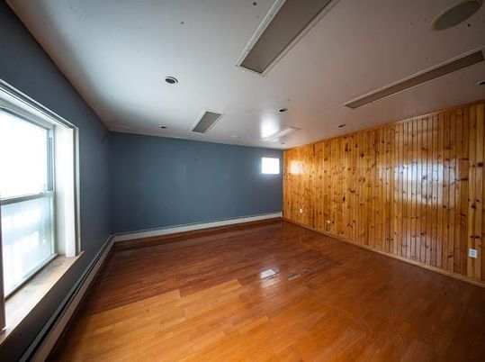 Empty room, Interior, Recessed Lighting, Wood Texture Flooring, Wooden Walls