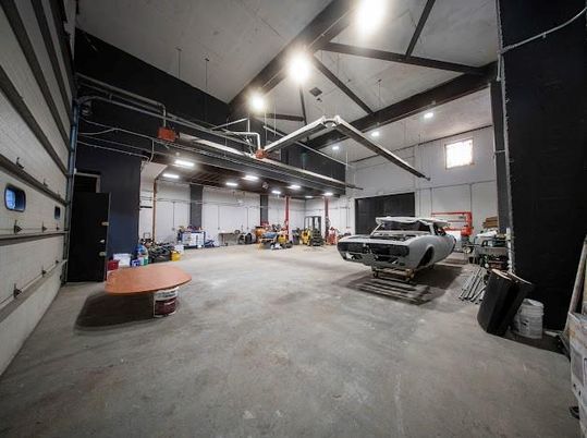 Garage, Interior