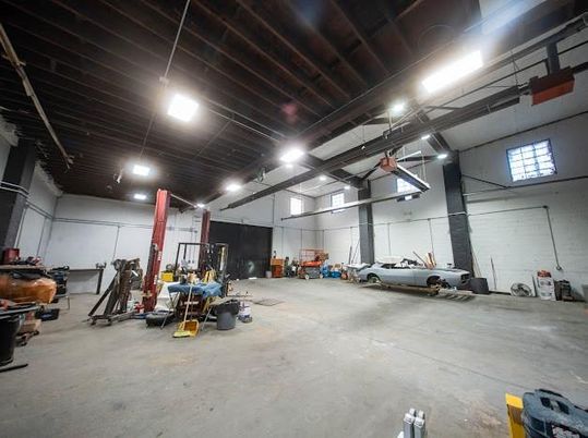 Fitness Equipment, Garage, Interior, Recessed Lighting