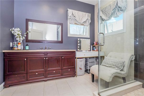 Bathroom, Dual Sink Vanities, Interior