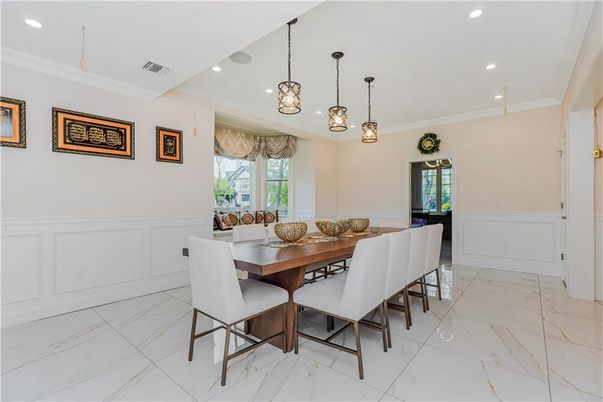 Dining room, Interior, Marble, Pendant Lights, Recessed Lighting