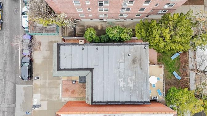Exterior, Drone