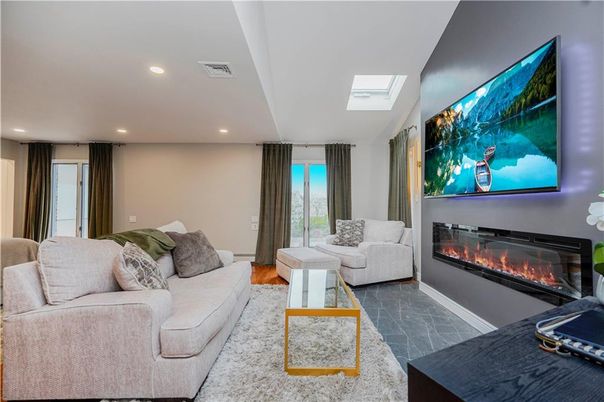 Fireplace, Interior, Living room, Recessed Lighting