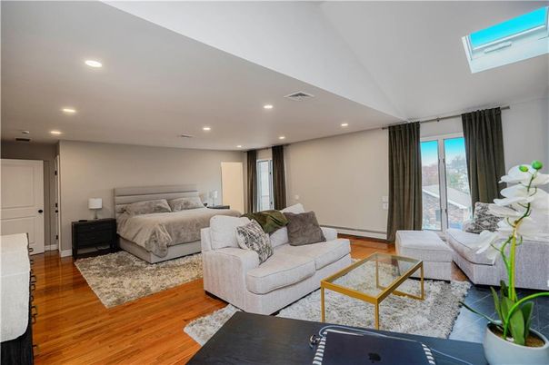 Bedroom, Interior, Living room, Recessed Lighting, Wood Texture Flooring