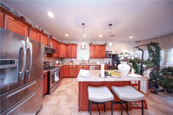 Interior, Kitchen, Pendant Lights, Recessed Lighting, Stainless Steel Appliances