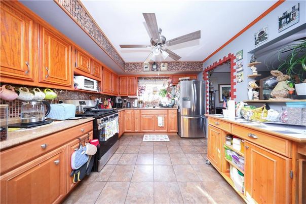 Interior, Kitchen, Stainless Steel Appliances
