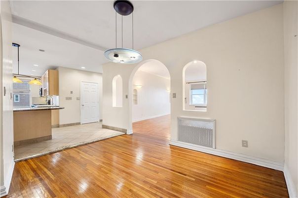 Interior, Kitchen, Pendant Lights, Recessed Lighting, Wood Texture Flooring