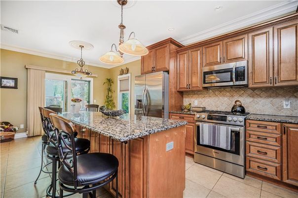 Dining room, Interior, Kitchen, Pendant Lights, Recessed Lighting, Stainless Steel Appliances
