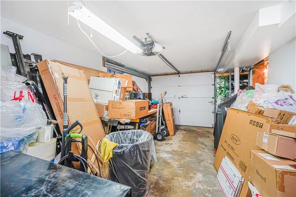 Garage, Interior